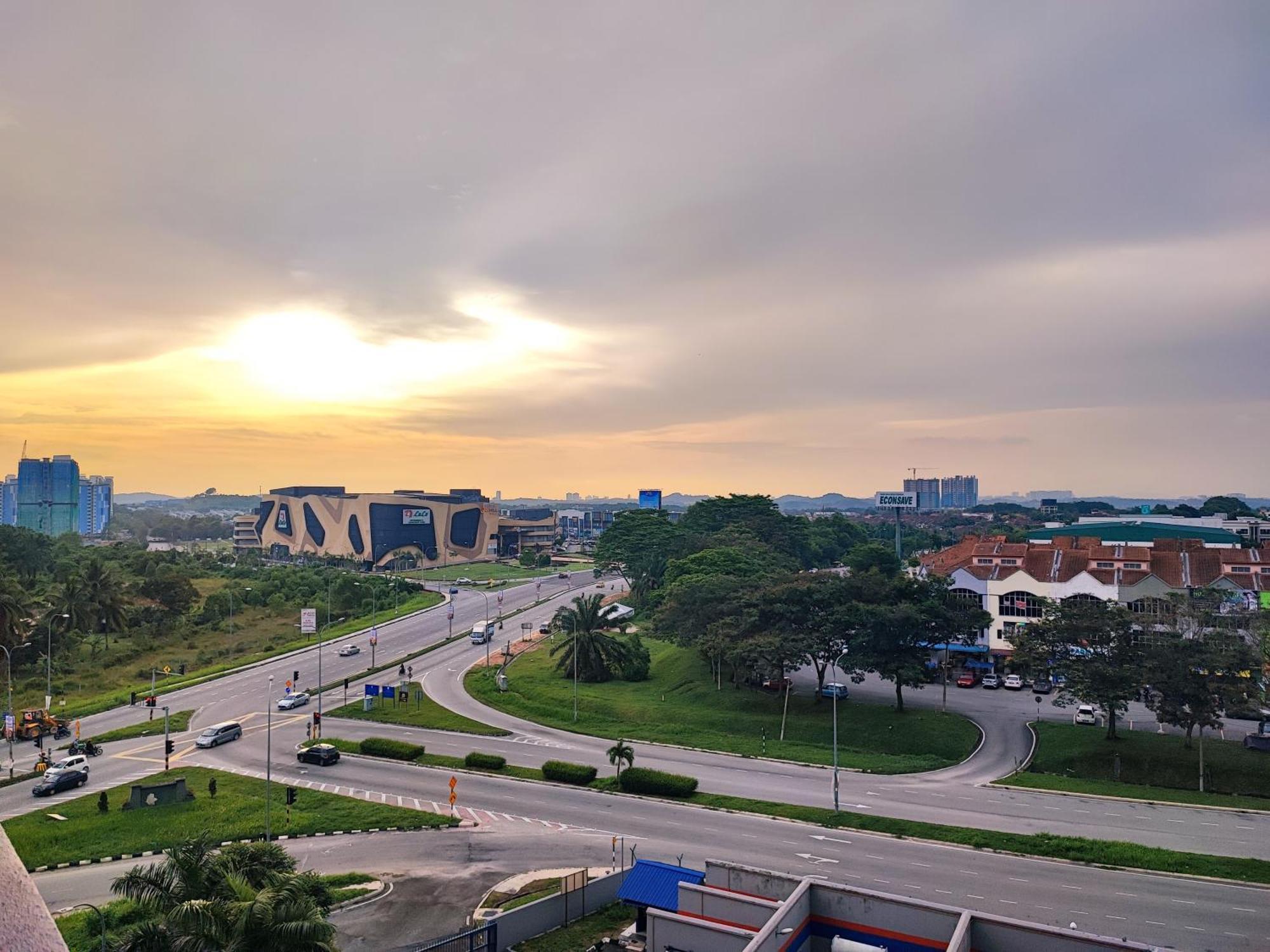 Homestay Semenyih 3 Bedroom Apartment By Kasyaf Buitenkant foto